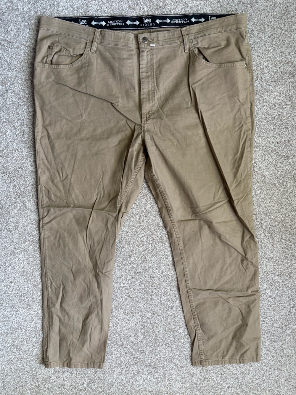 Lee Khakis